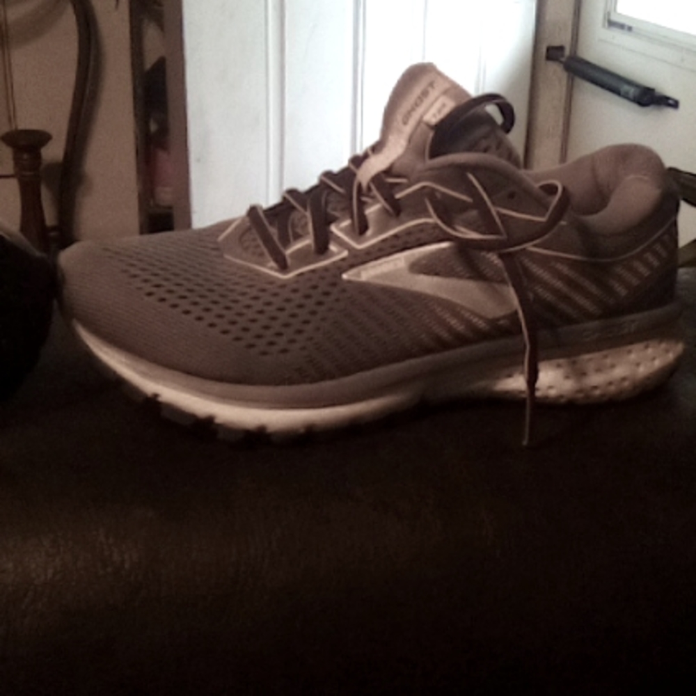 Brooks  shoes women size  6.5